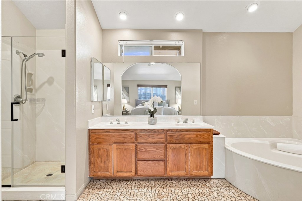 1819 S Lark Ellen Property Photo 18