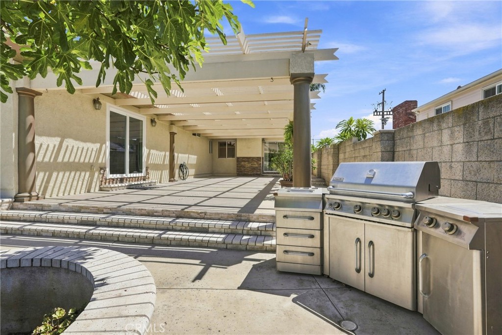 1819 S Lark Ellen Property Photo 26