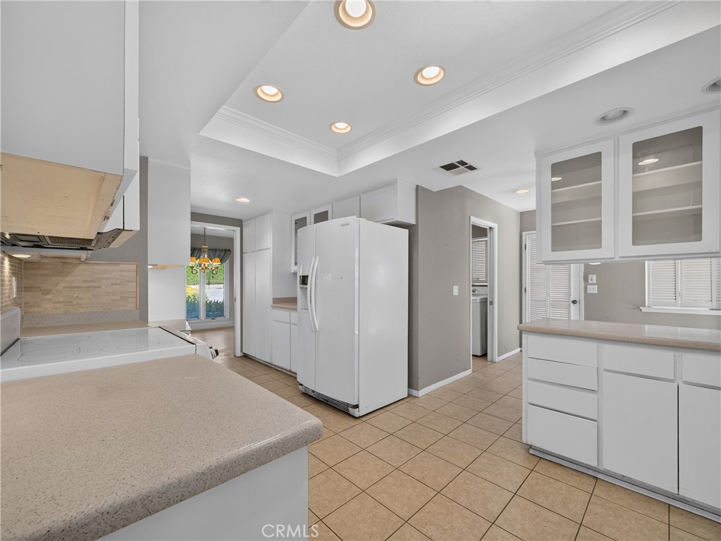 1524 Dwight Property Photo 12