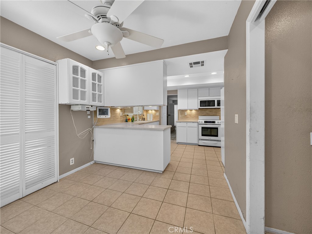 1524 Dwight Property Photo 14