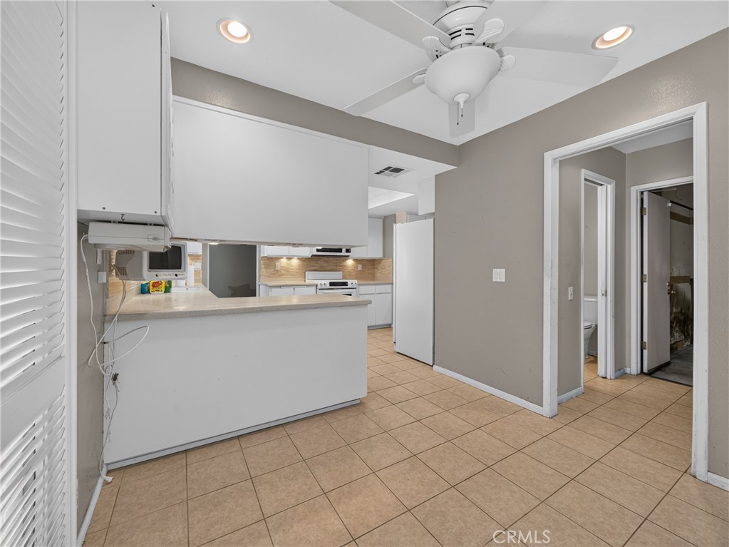 1524 Dwight Property Photo 16