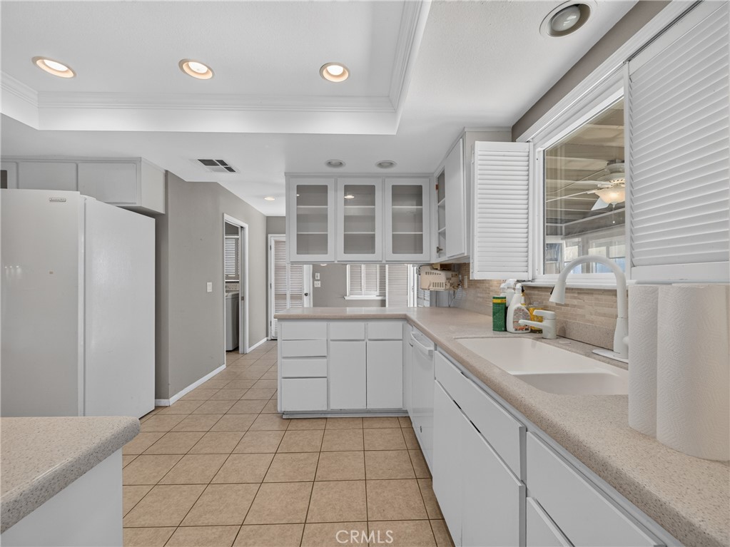 1524 Dwight Property Photo 17