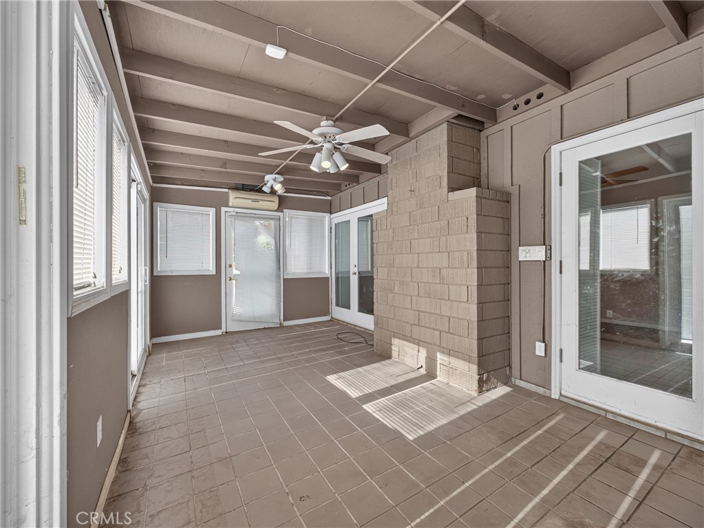 1524 Dwight Property Photo 22