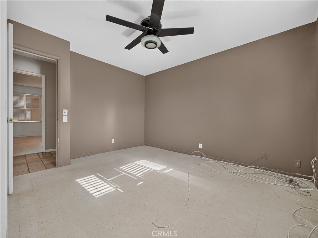 1524 Dwight Property Photo 36