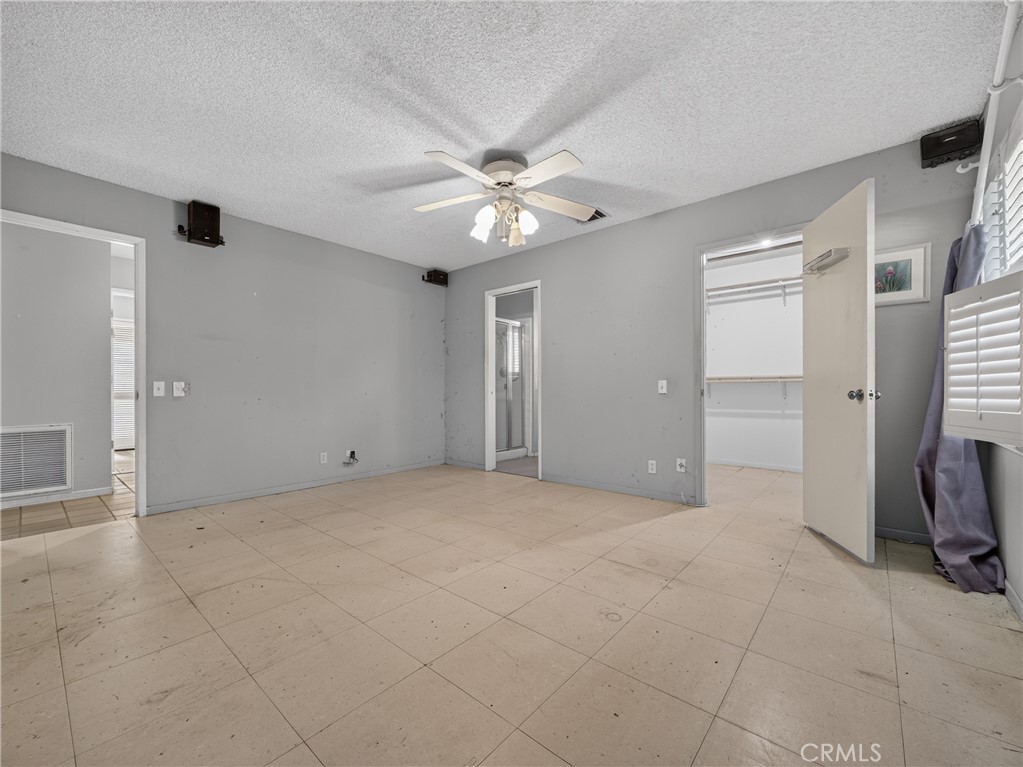 1524 Dwight Property Photo 39