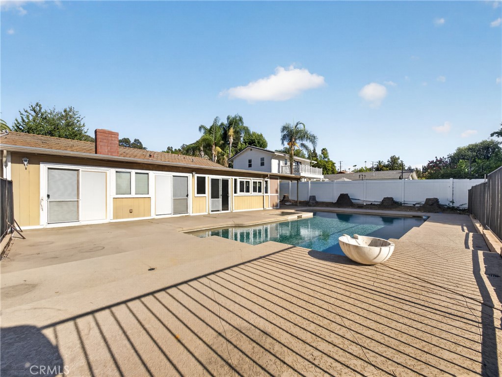 1524 Dwight Property Photo 47