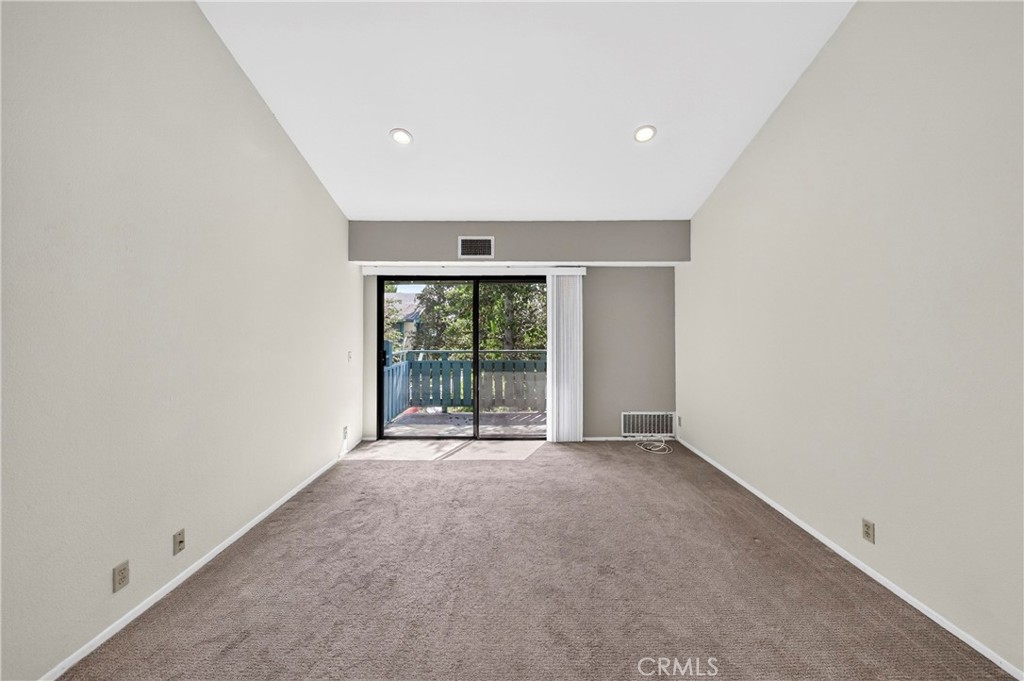 20535 S Vermont Avenue 4 Property Photo 10