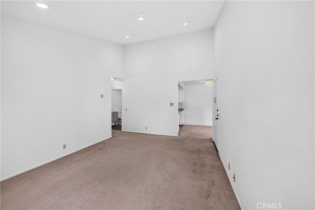 20535 S Vermont Avenue 4 Property Photo 11