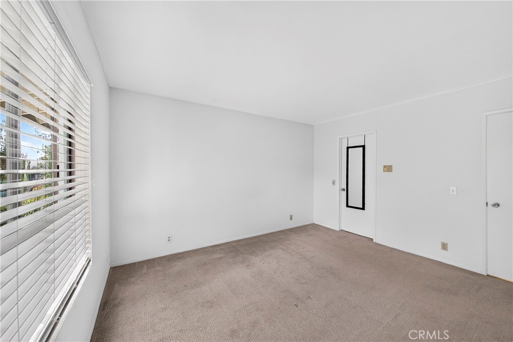 20535 S Vermont Avenue 4 Property Photo 25