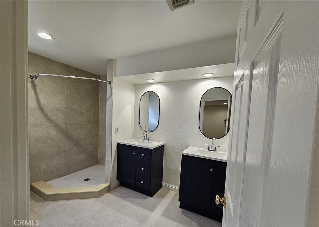 818 Stephens Avenue Property Photo 7