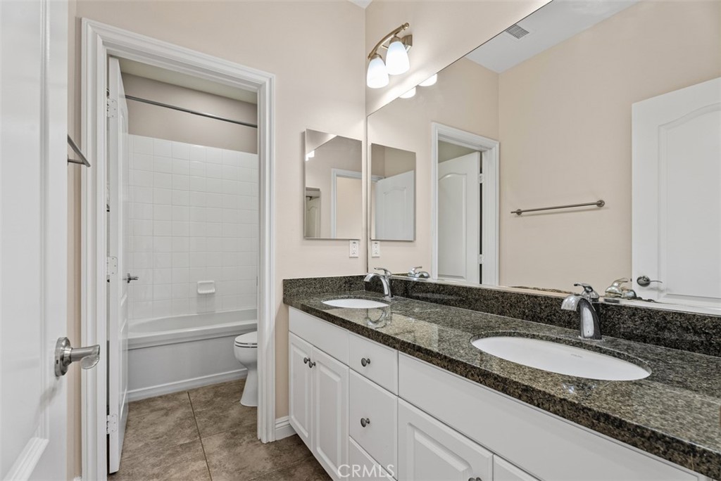 2992 E Coalinga Property Photo 22