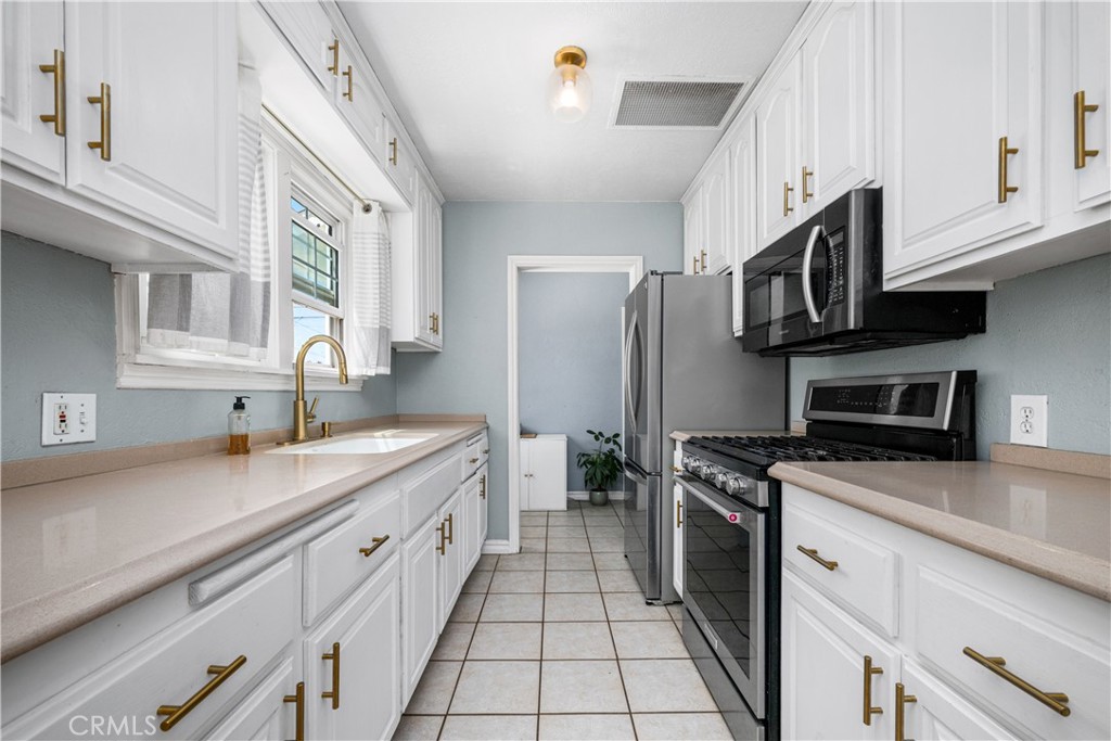 6013 Premiere Avenue Property Photo 20