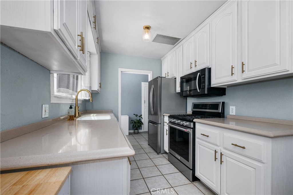 6013 Premiere Avenue Property Photo 21
