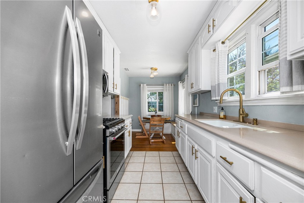 6013 Premiere Avenue Property Photo 22