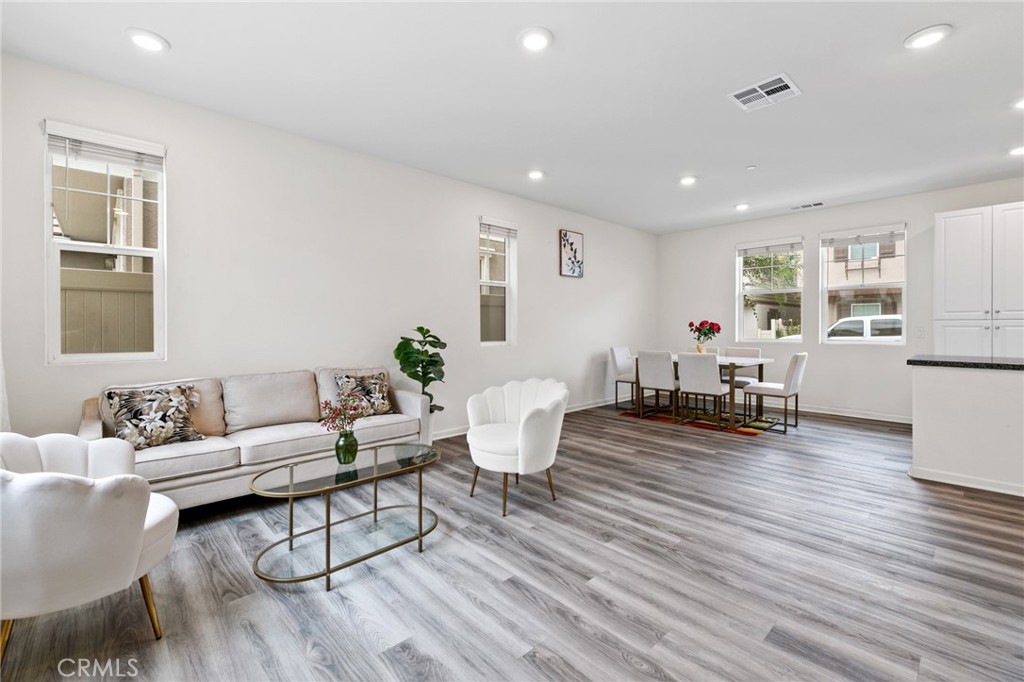 10281 Trickle Property Photo 6