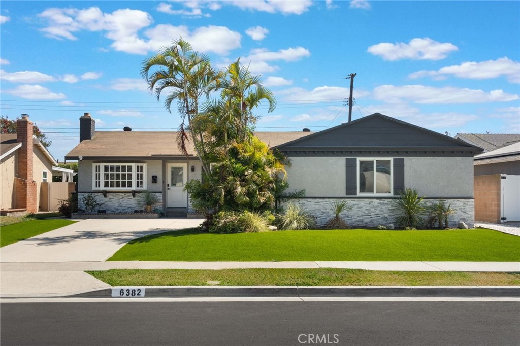 6382 Yale Property Photo 1