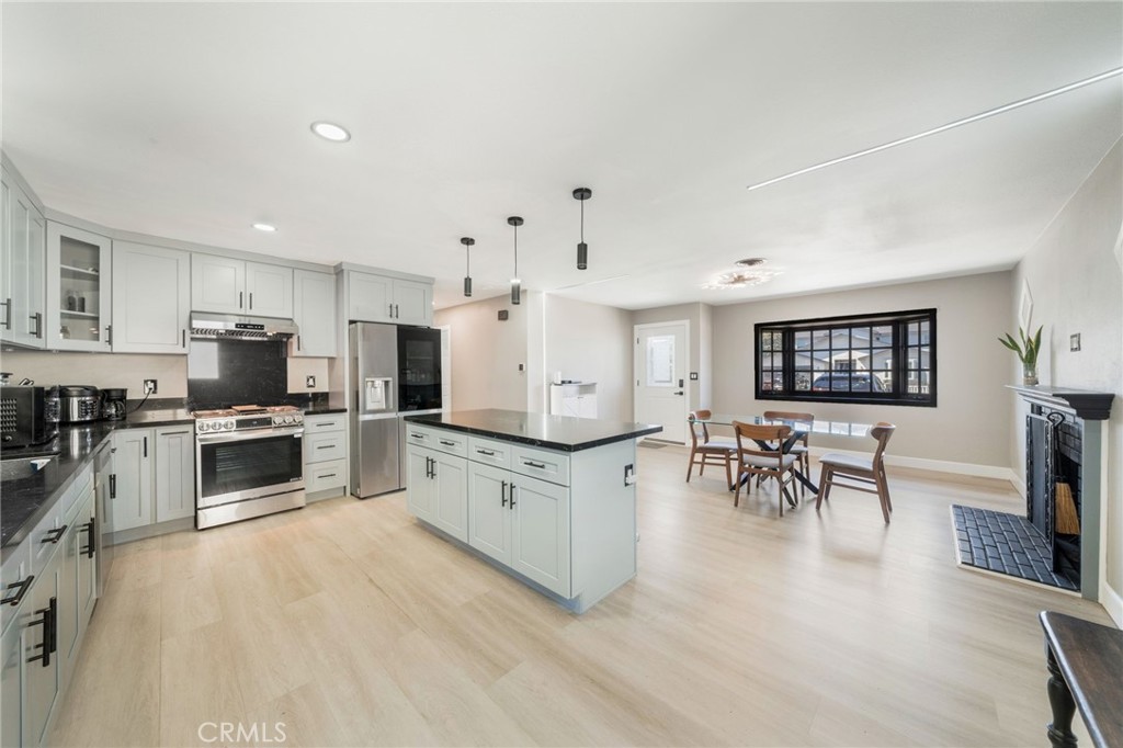 6382 Yale Property Photo 3