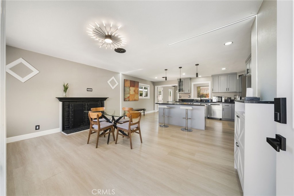 6382 Yale Property Photo 4