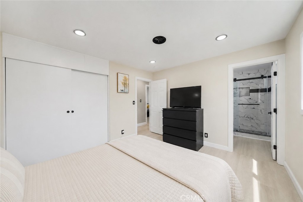 6382 Yale Property Photo 14