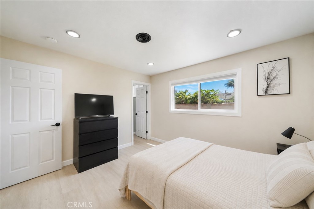 6382 Yale Property Photo 16