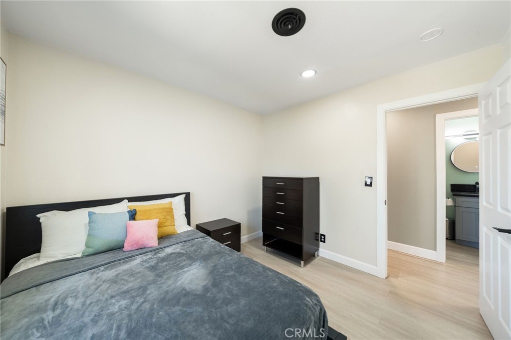 6382 Yale Property Photo 18