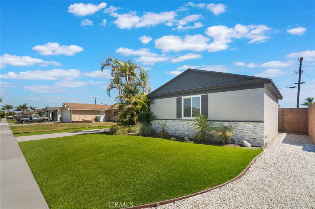 6382 Yale Property Photo 25
