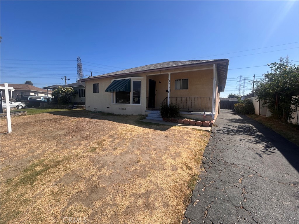 6117 Chesteroark Property Photo 1