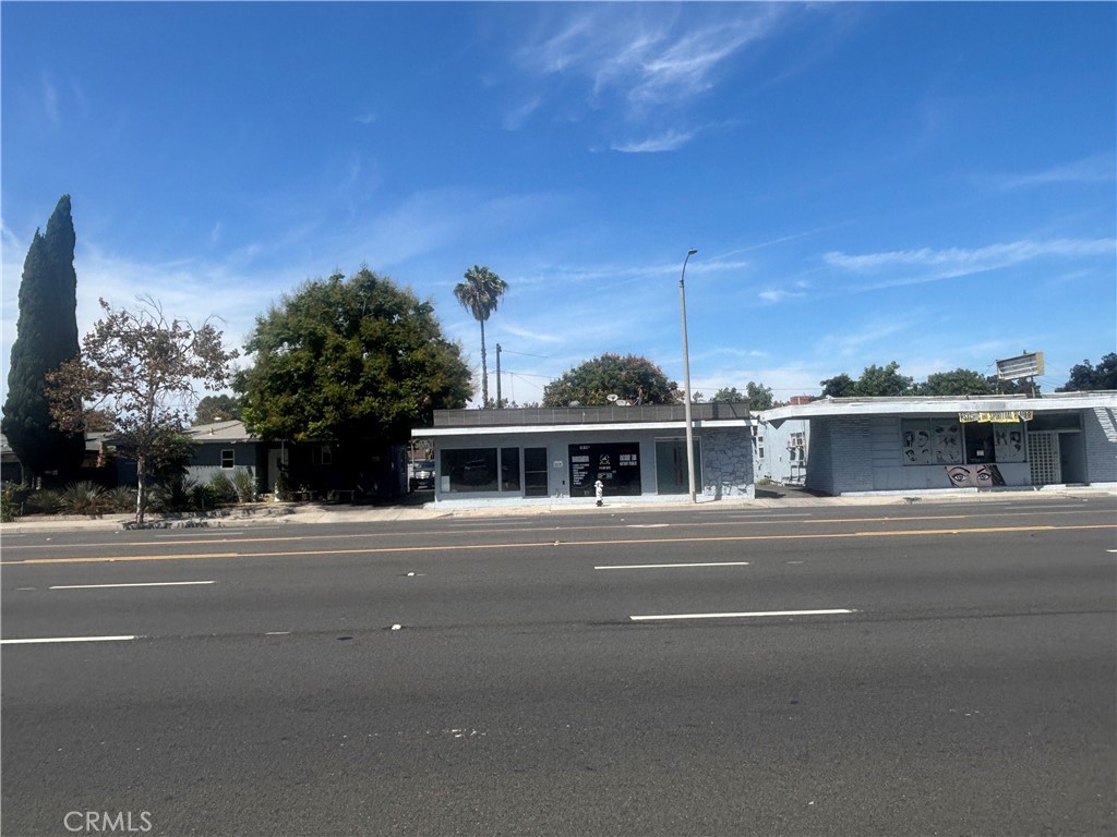 1823 W 17th Property Photo 1