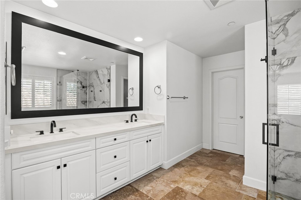 7132 Jantina Court Property Photo 15
