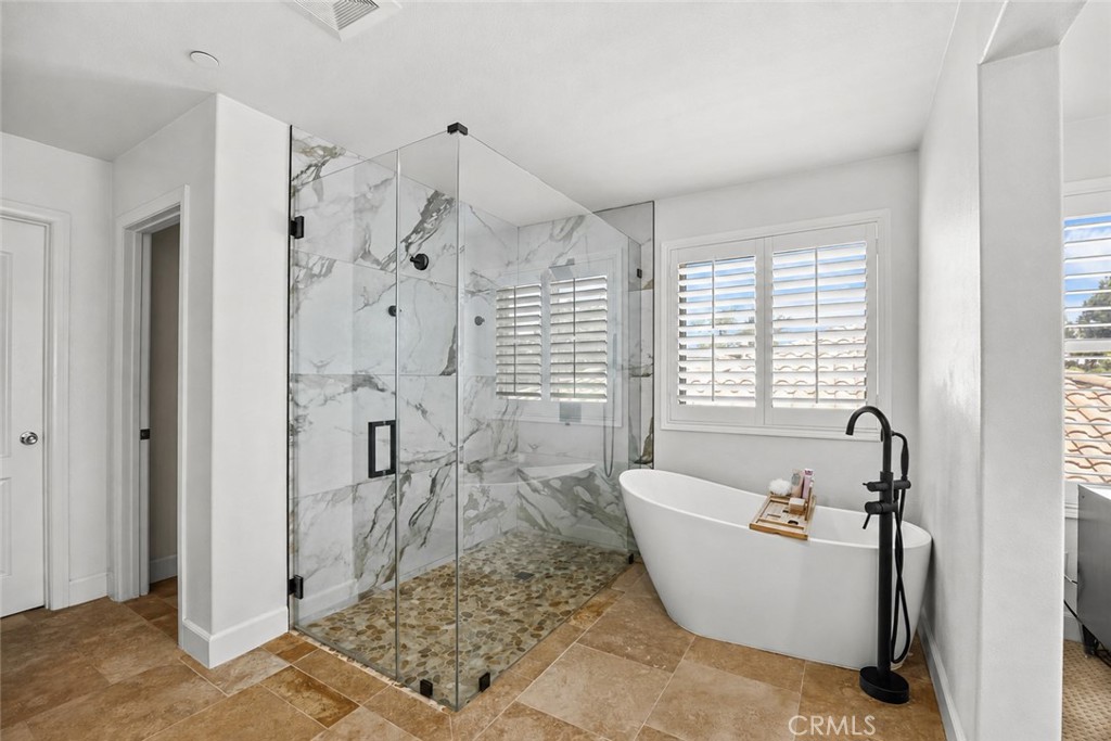 7132 Jantina Court Property Photo 16