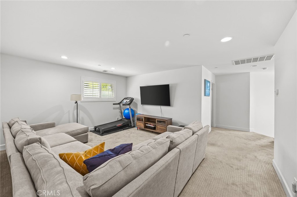 7132 Jantina Court Property Photo 23