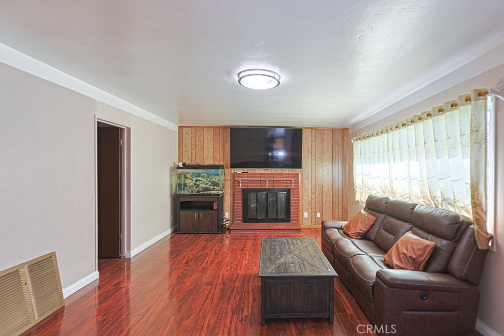 13122 Birchwood Street Property Photo 3