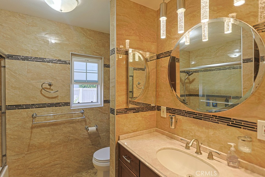 13122 Birchwood Street Property Photo 5