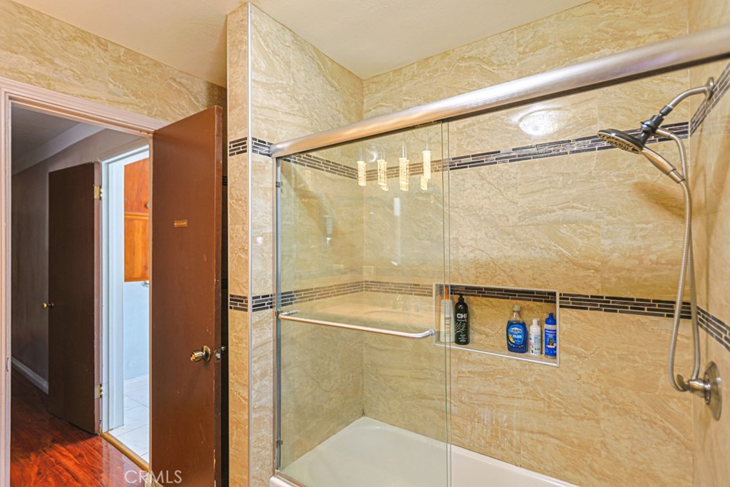 13122 Birchwood Street Property Photo 6