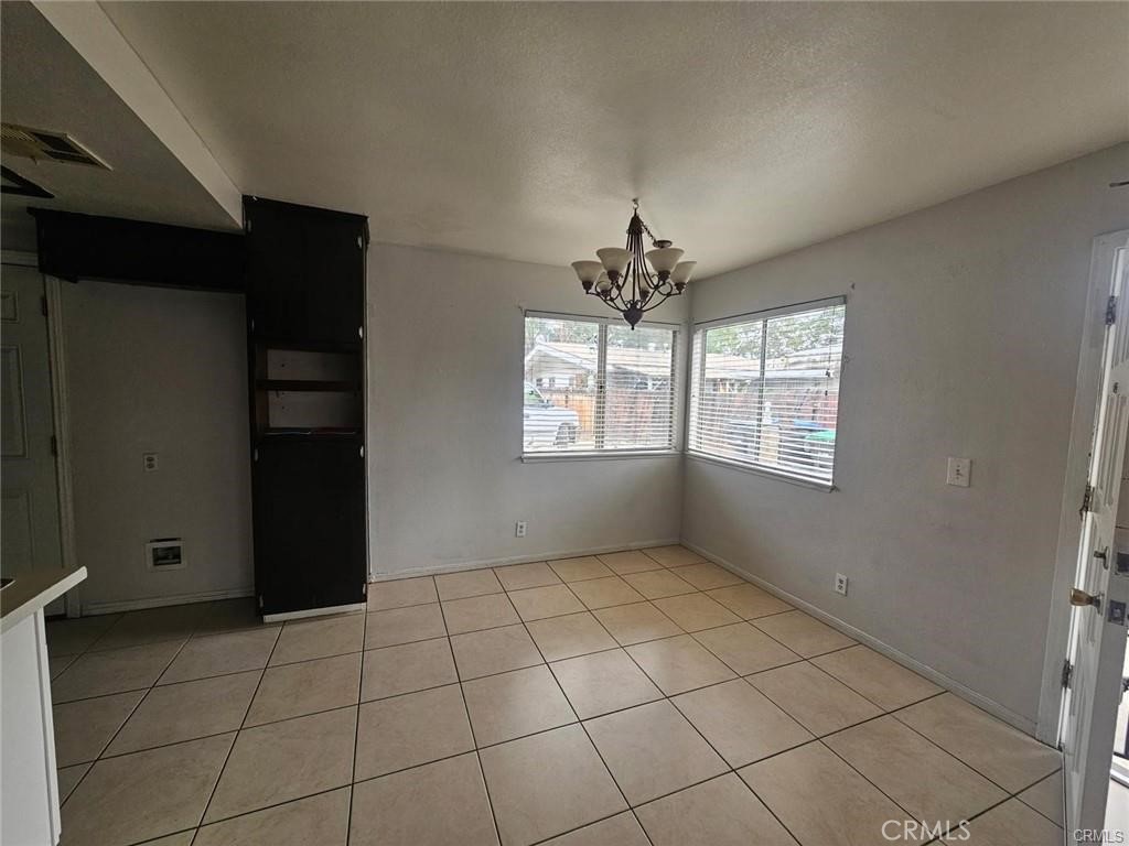 1118 E Campus Way Property Photo 4