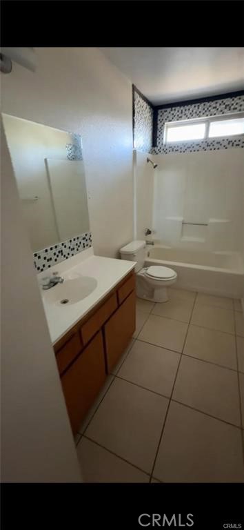 1118 E Campus Way Property Photo 6