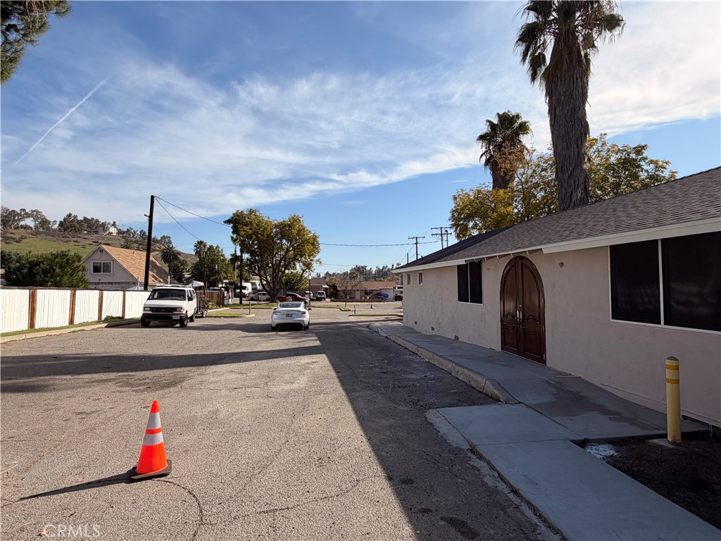 30830 Riverside Drive Property Photo 3