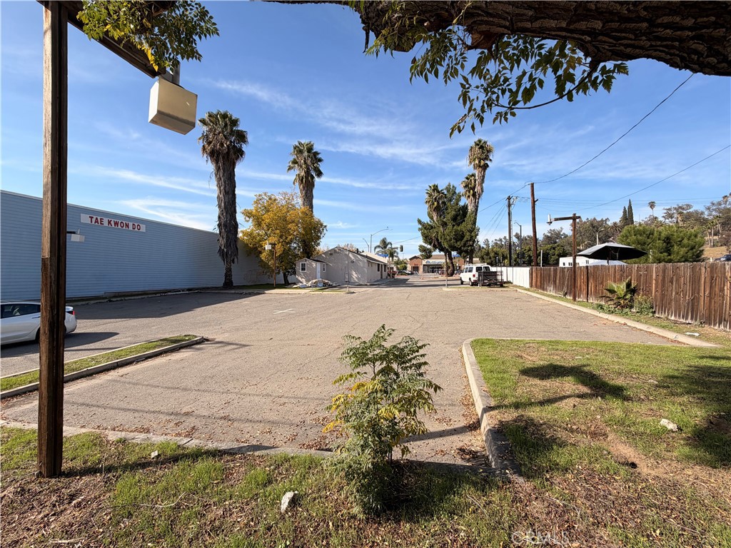 30830 Riverside Drive Property Photo 6