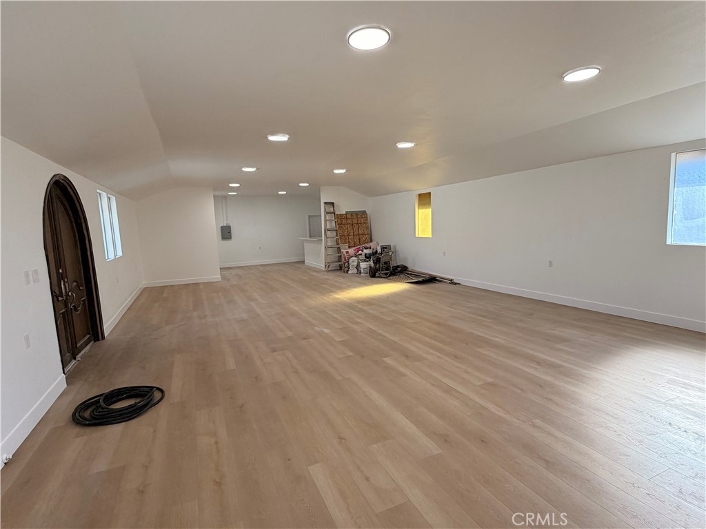 30830 Riverside Drive Property Photo 11