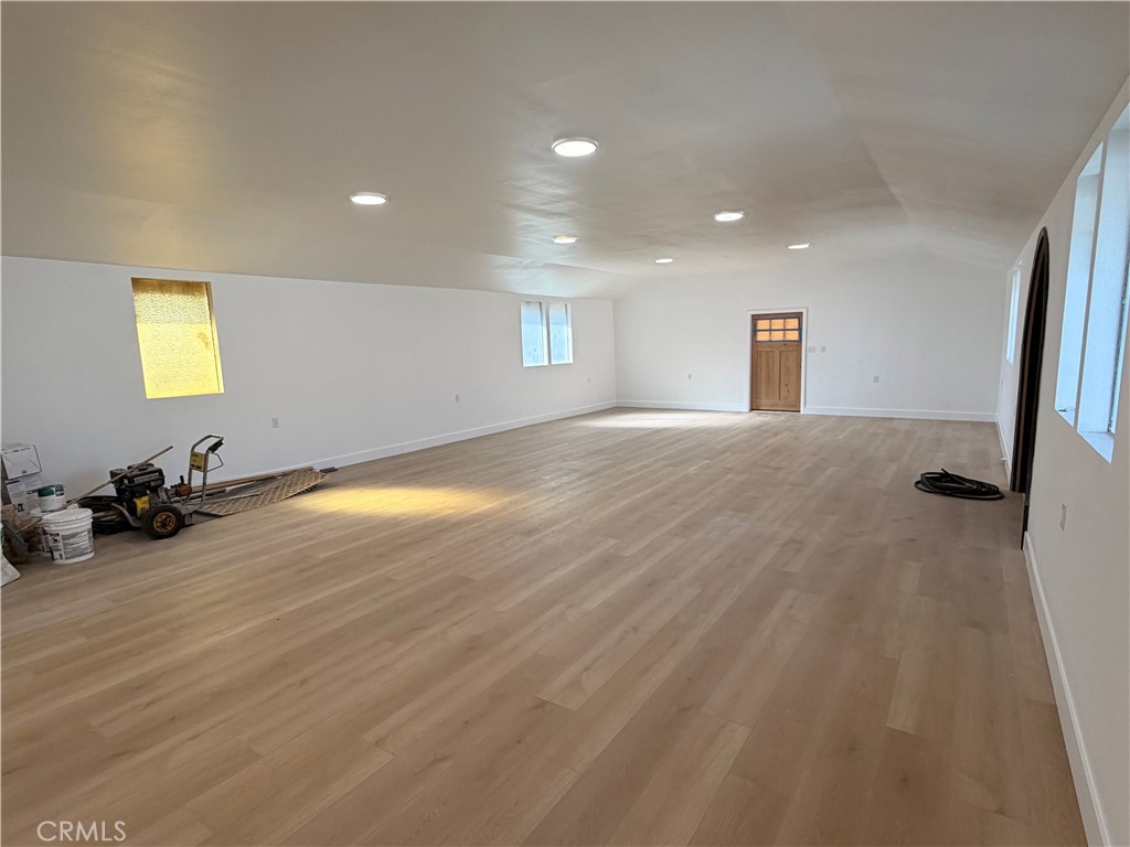 30830 Riverside Drive Property Photo 12