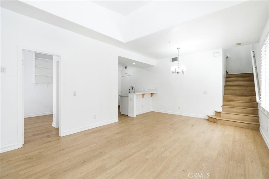 1473 Holcomb Property Photo 3