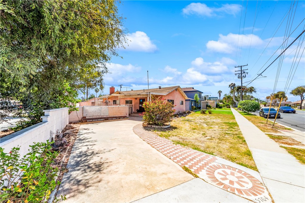 13704 Clark Property Photo 1
