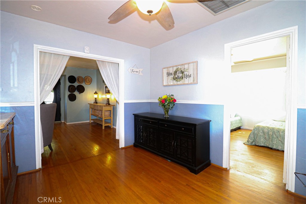 12421 Floral Property Photo 17