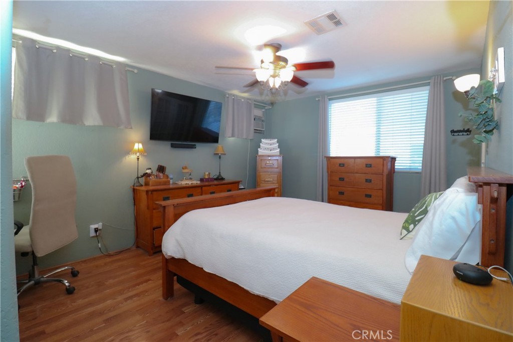12421 Floral Property Photo 22