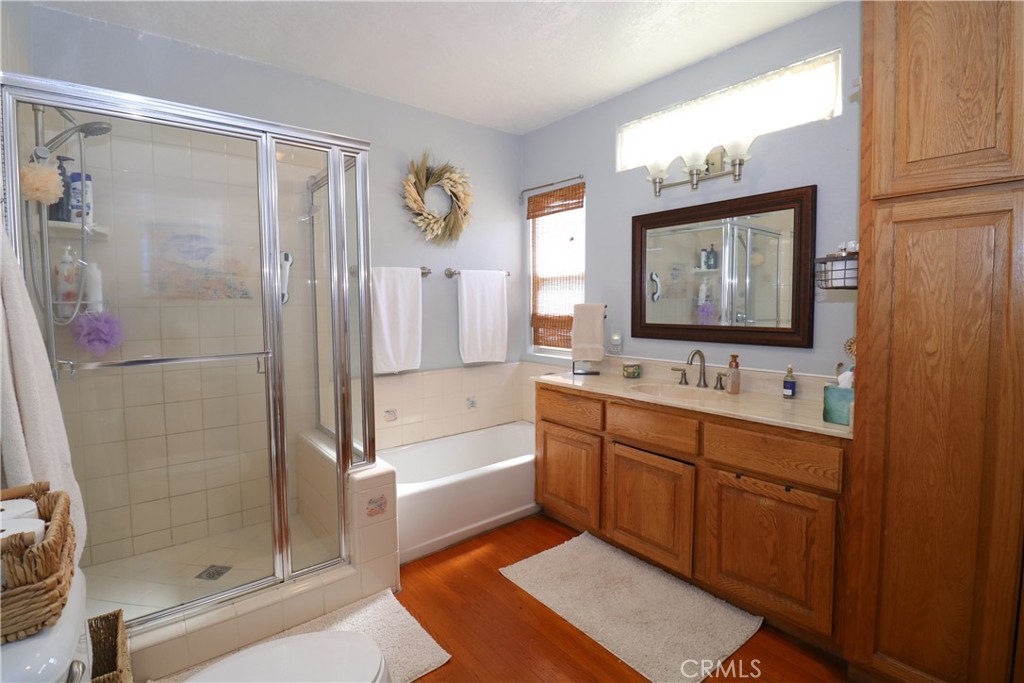 12421 Floral Property Photo 25