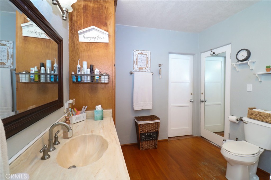 12421 Floral Property Photo 27