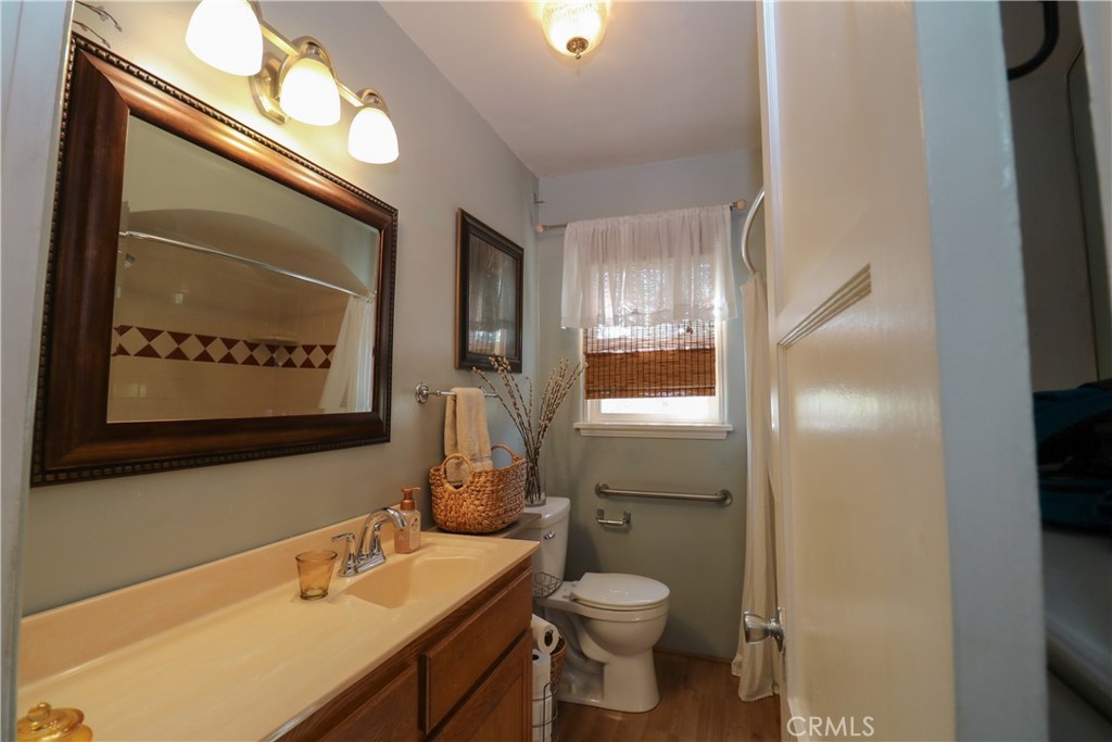 12421 Floral Property Photo 31