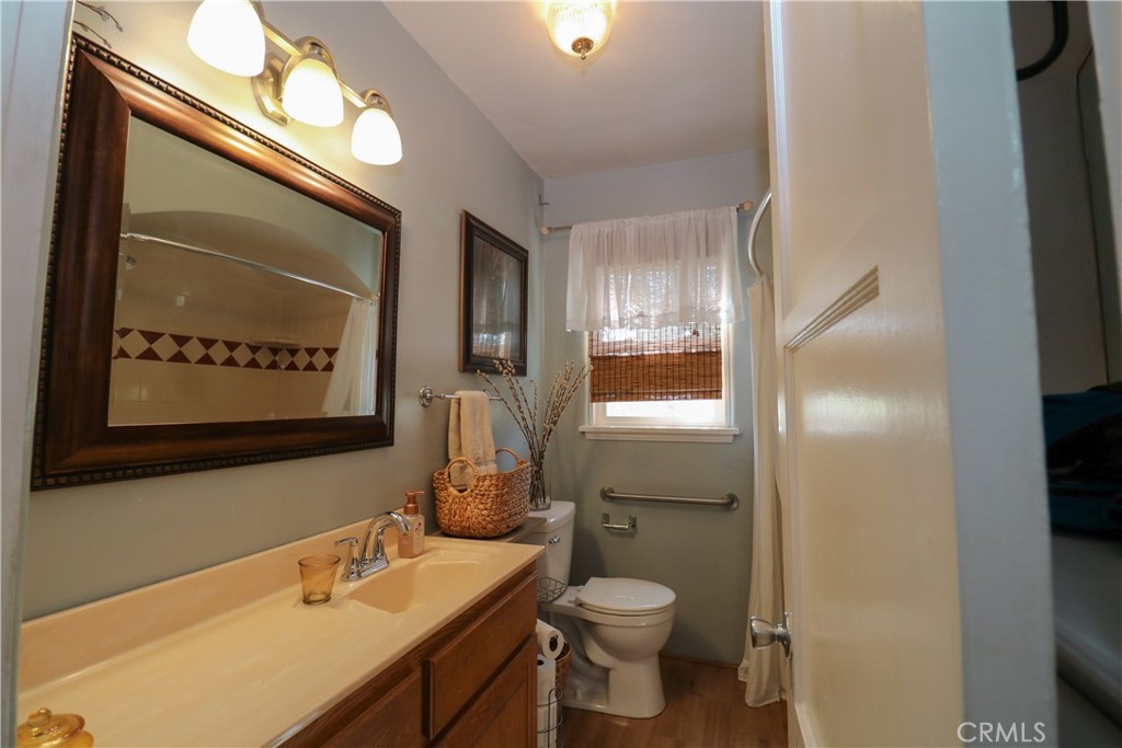 12421 Floral Property Photo 31