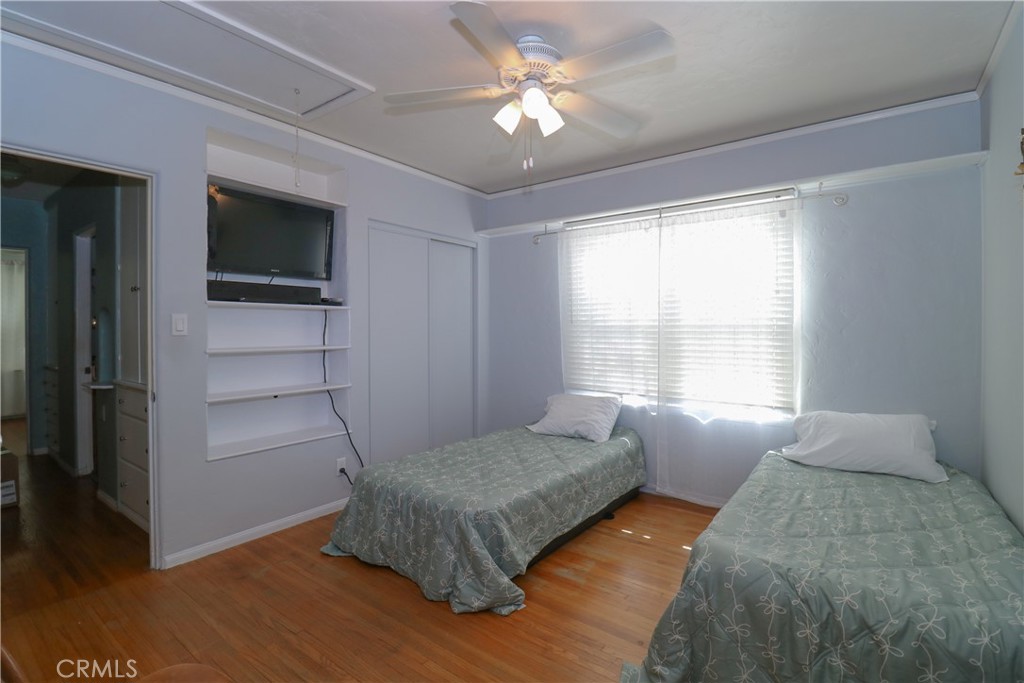 12421 Floral Property Photo 33