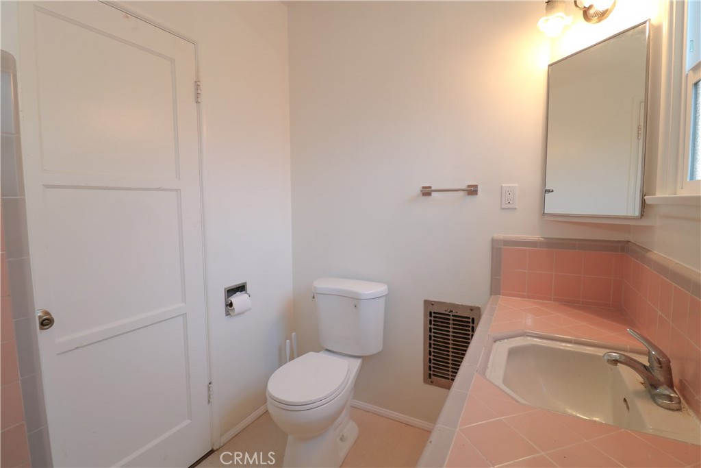 12421 Floral Property Photo 45